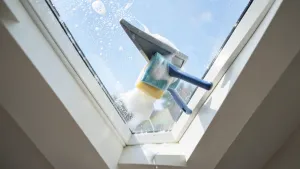 Jak myć okna dachowe VELUX