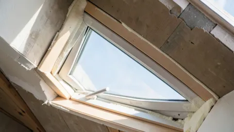 Jak ocieplić okno dachowe