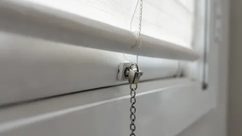 Jak otworzyć roletę wewnętrzną