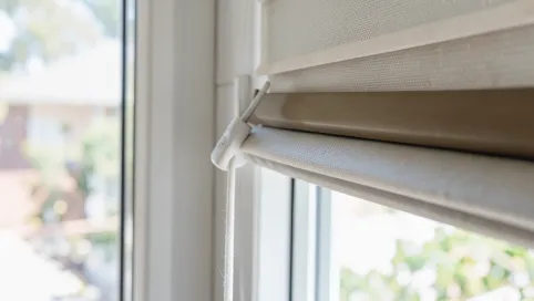 Jak podnieść roletę bez prądu