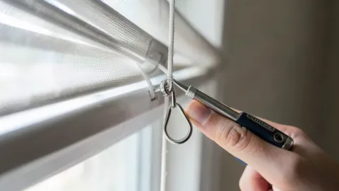 Jak założyć sznurek do rolety dzień noc