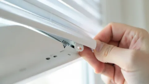 Jak zdjąć osłonę rolety