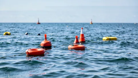 Jakie obowiązują normy w zakresie bezpieczeństwa zajęć realizowanych na wodach otwartych