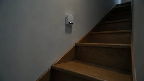 Na jakiej wysokości czujnik ruchu na schodach