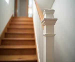 Na jakiej wysokości poręcz przy schodach
