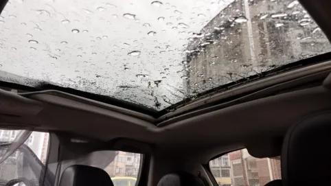 Naprawa dachu panoramicznego cena