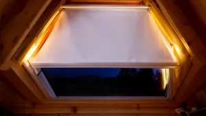 Roleta wewnętrzna na okno dachowe