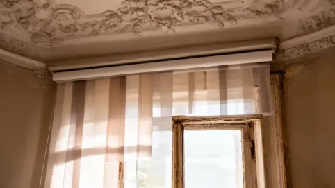 Rolety dzień noc montowane do sufitu